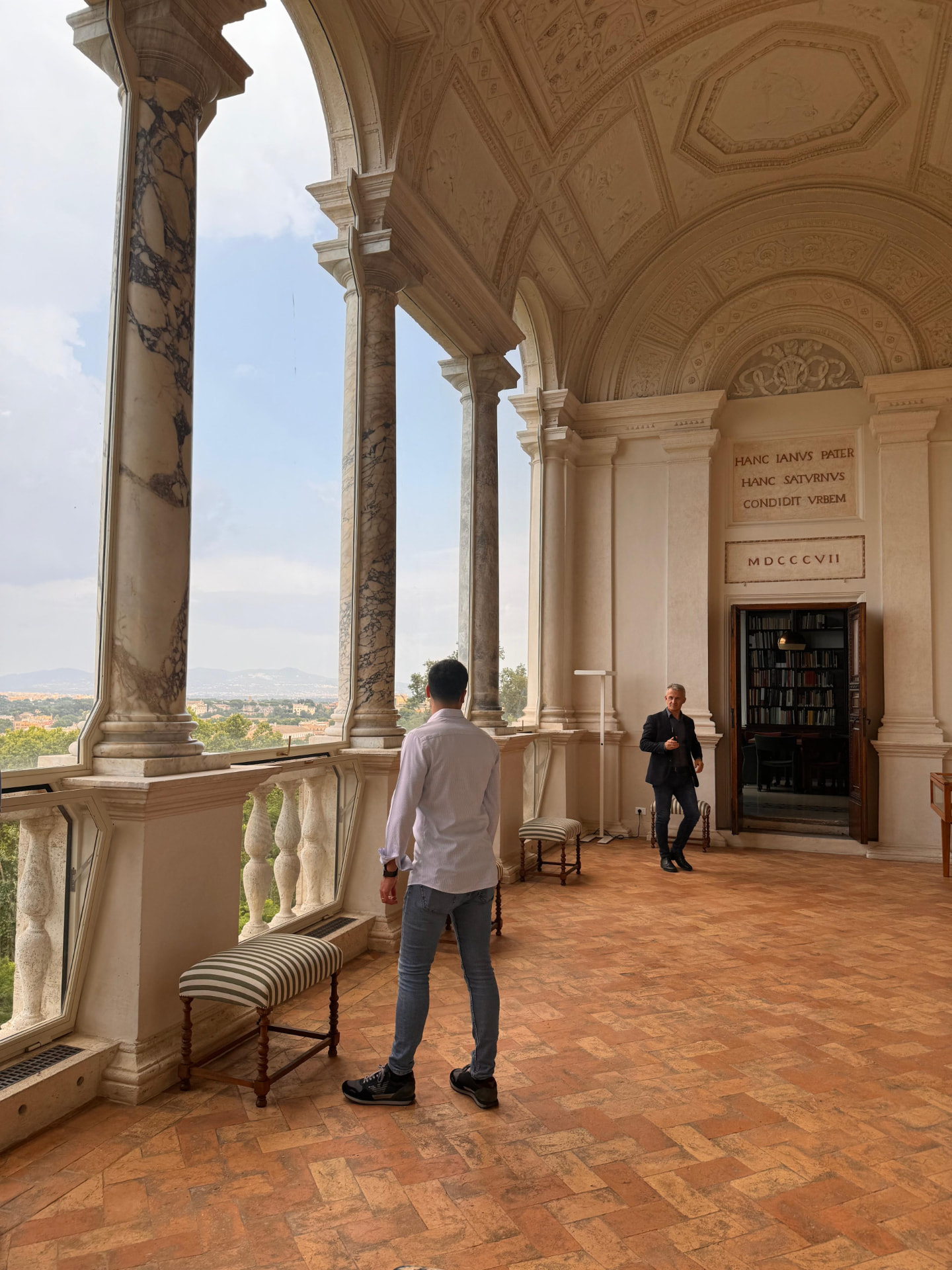 Interno della loggia dell'Institutum Romanum Finlandiae