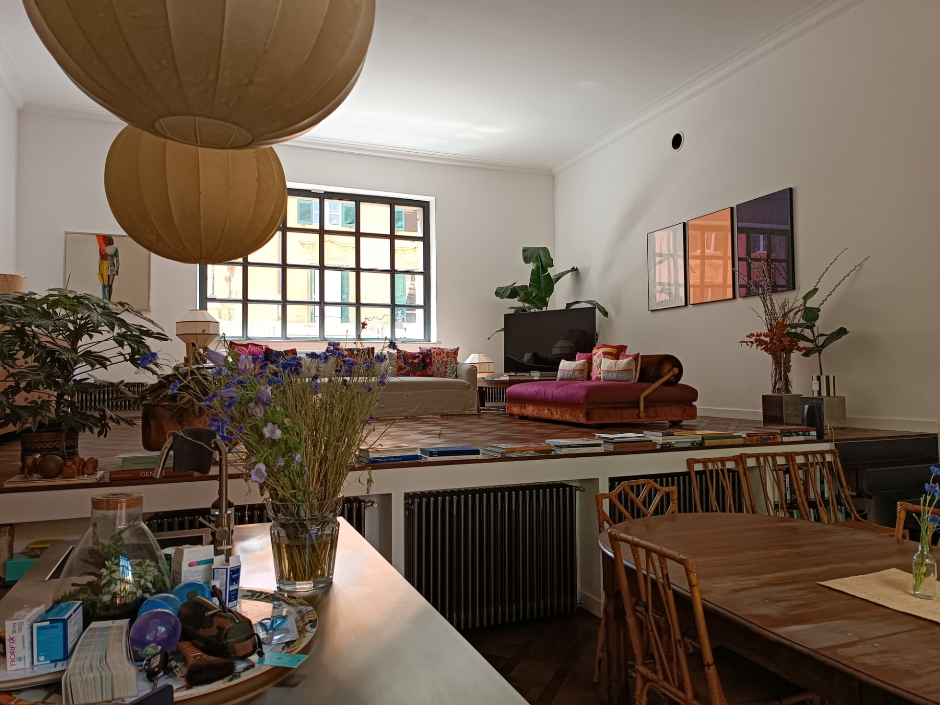 Gli interni di Casa Pimentel e il serramento restaurato