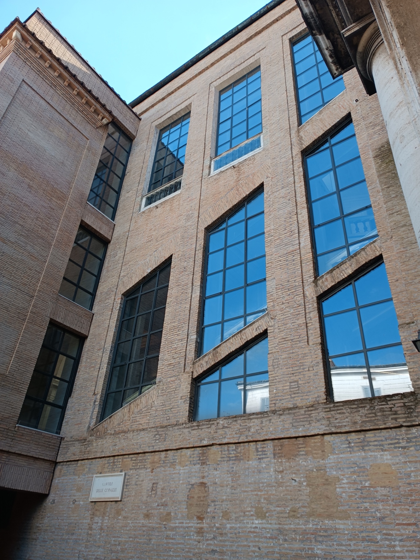 Scala Simonetti, Città del Vaticano
